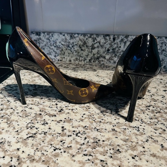Louis Vuitton Brown and Black Heels - Picture 4 of 4
